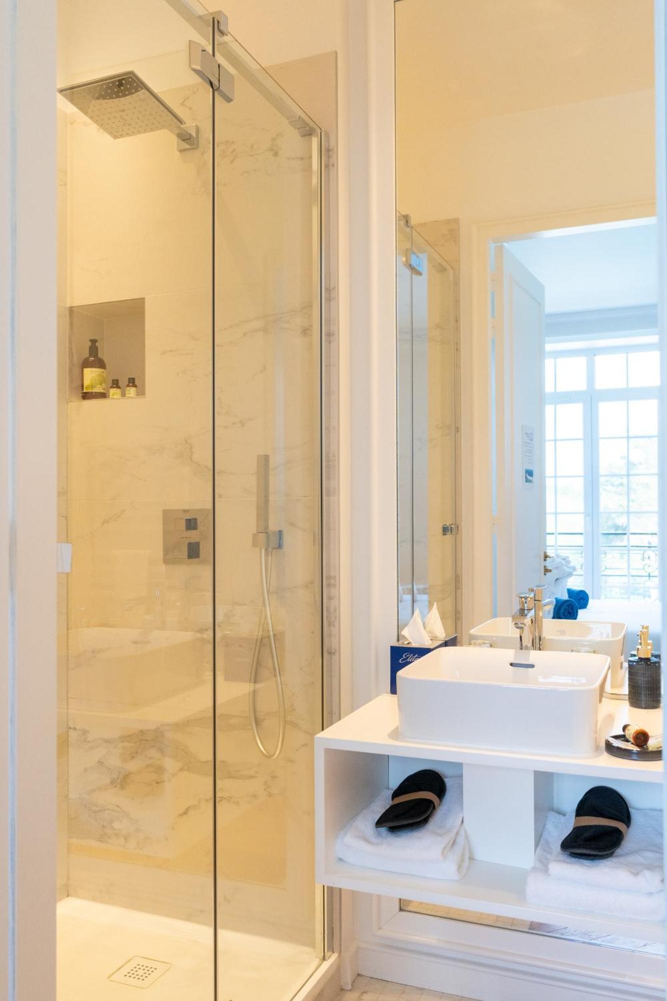 Les Garennes - Hotel Spa Bénodet Eksteriør bilde